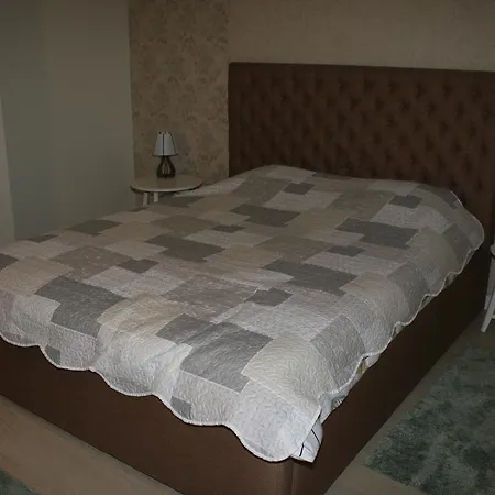 Nathali 16 Brașov